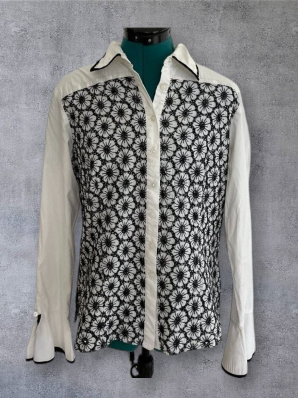 Oscar de la Renta button down shirt